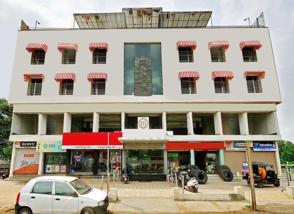 Hotel Magnum Inn Džúnágadh Exteriér fotografie
